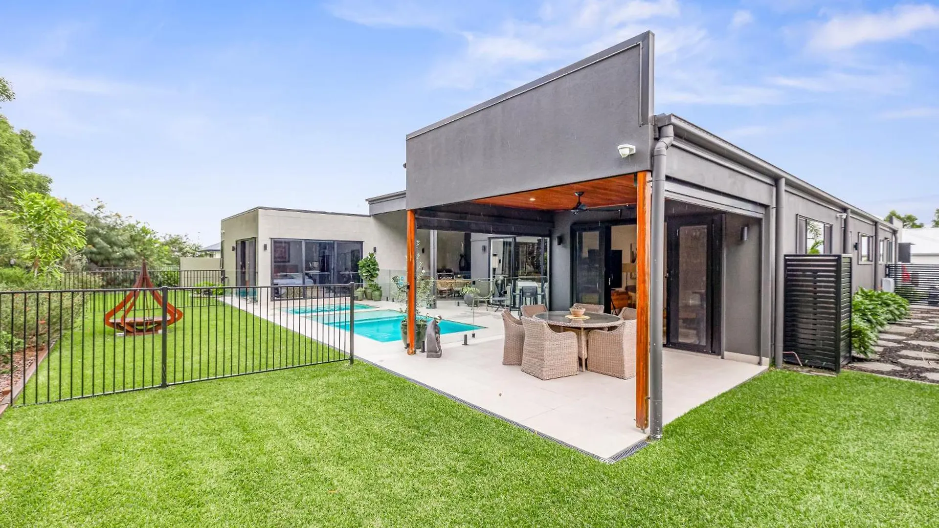 Apartment Modern Escape With Shared Pool, Spa & Golf Peregian Springs